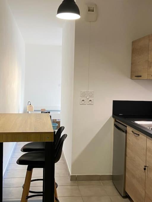 Studio Cosy, Lyon, Avec Garage Prive Ngoại thất bức ảnh